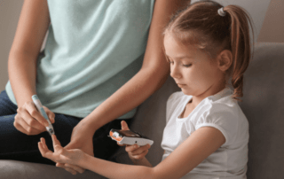Auftreten von Typ-1-Diabetes nach SARS-CoV-2 Infektion: möglicher Zusammenhang entdeckt Auftreten von Typ-1-Diabetes nach SARS-CoV-2 Infektion: möglicher Zusammenhang entdeckt