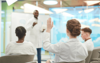 Chirurgische Lehre im Wandel – Fokus auf Praxis trotz Digitalisierung und Pandemie Chirurgische Lehre im Wandel – Fokus auf Praxis trotz Digitalisierung und Pandemie
