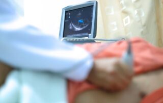 Akuter Myokardinfarkt: Pathologische Befunde im TTE als prognostische Prädiktoren für erhöhte Mortalität Akuter Myokardinfarkt: Pathologische Befunde im TTE als prognostische Prädiktoren für erhöhte Mortalität