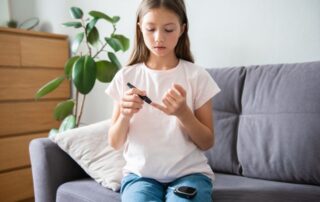 Dapagliflozin: Klinisch relevante Verbesserungen des HbA1c-Werts bei Kindern und Jugendlichen mit Typ-2-Diabetes Dapagliflozin: Klinisch relevante Verbesserungen des HbA1c-Werts bei Kindern und Jugendlichen mit Typ-2-Diabetes