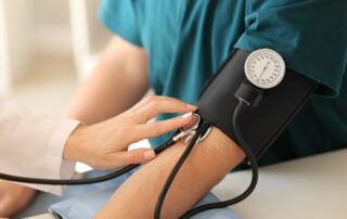 Hypertonie: Neue ESH-Leitlinie rät zu 2-fach Fixkombinationen Hypertonie: Neue ESH-Leitlinie rät zu 2-fach Fixkombinationen