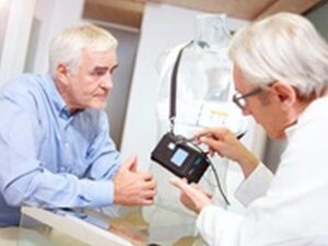 Einsatz der Defibrillatorweste: über die Hochrisikophase hinausdenken